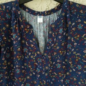 Old navy blue blouse size Medium with details